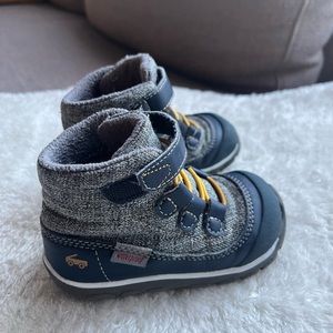 See Kai Run Size 7 C7 Toddler Winter Fall Boots